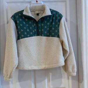 Universal Thread Off-White Fleece Top